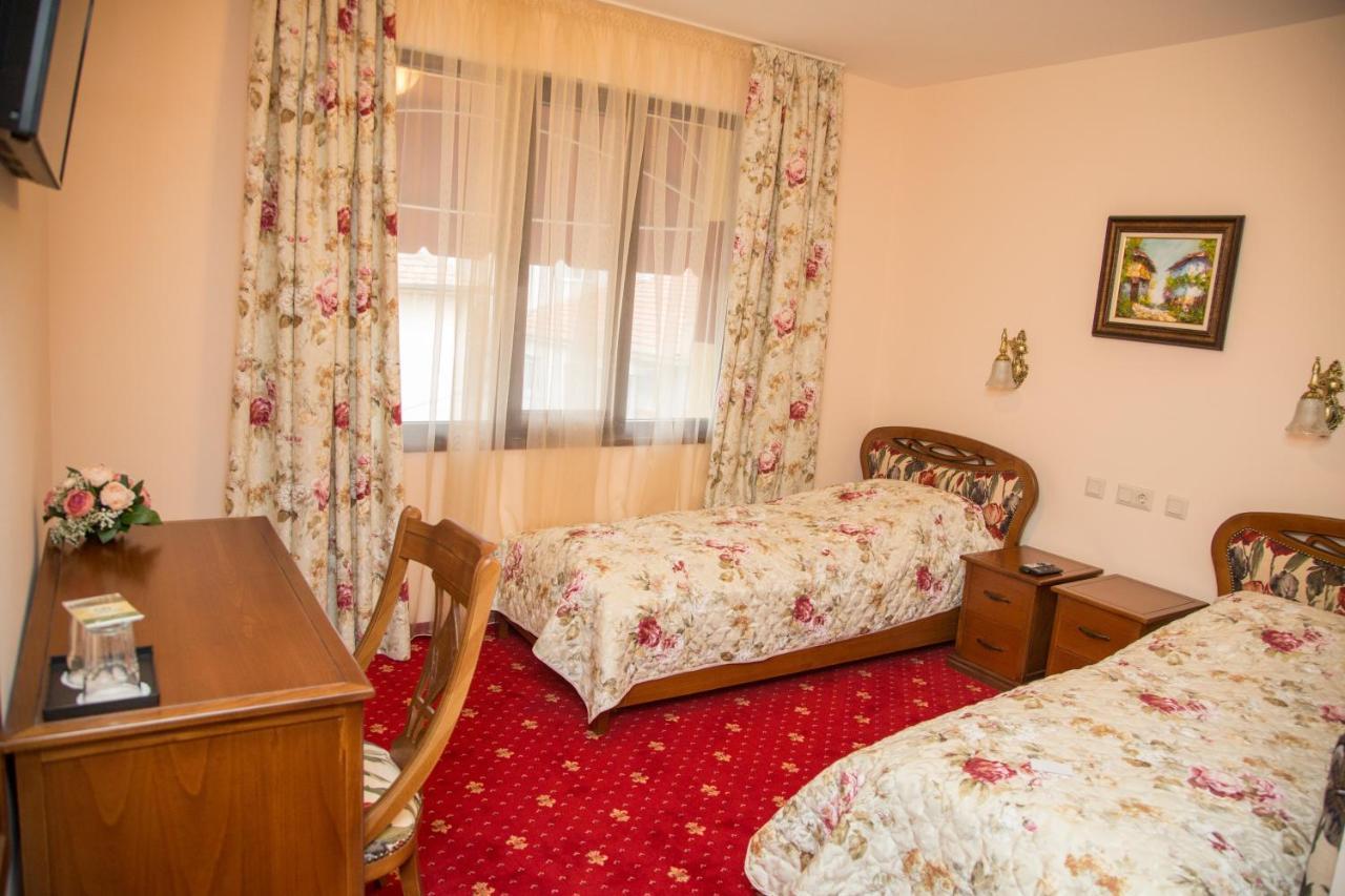 Boutique Hotel Vsk Kentavar Drjanowo Exterior foto