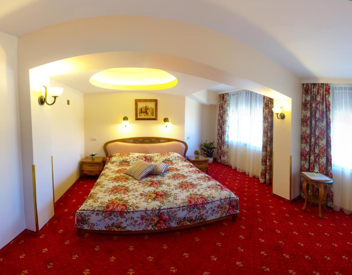 Boutique Hotel Vsk Kentavar Drjanowo Exterior foto