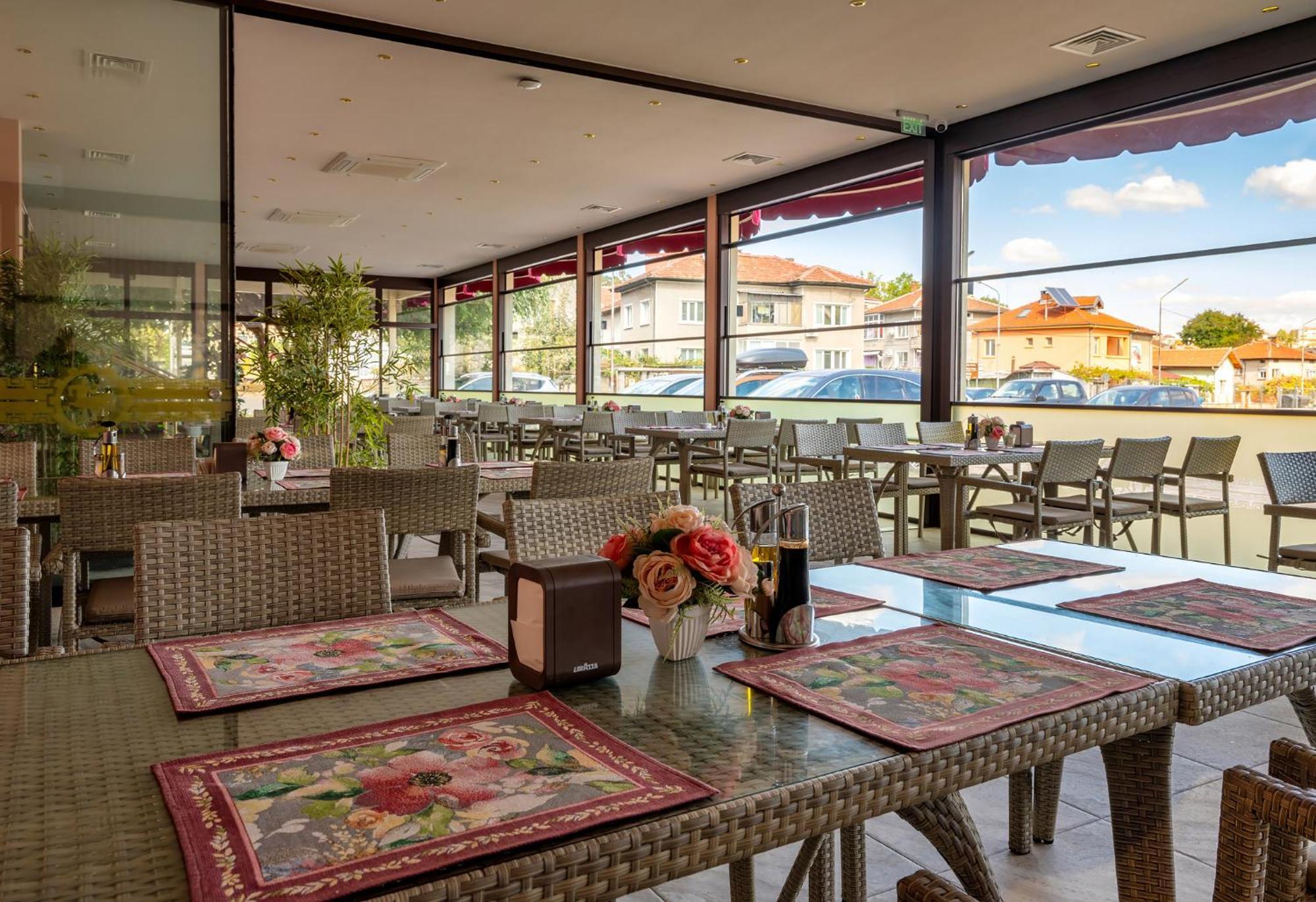 Boutique Hotel Vsk Kentavar Drjanowo Exterior foto