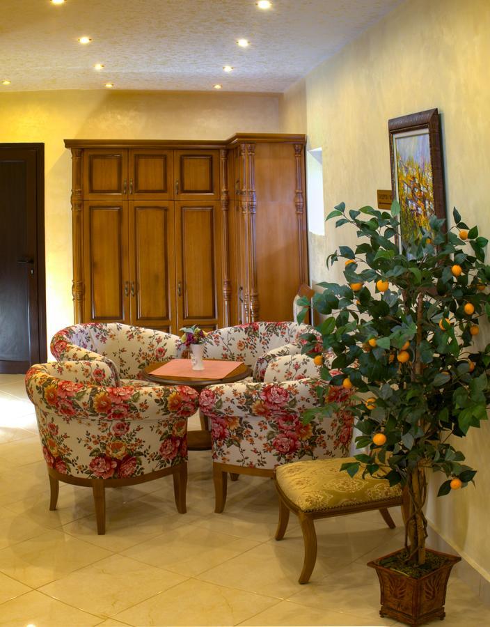 Boutique Hotel Vsk Kentavar Drjanowo Exterior foto