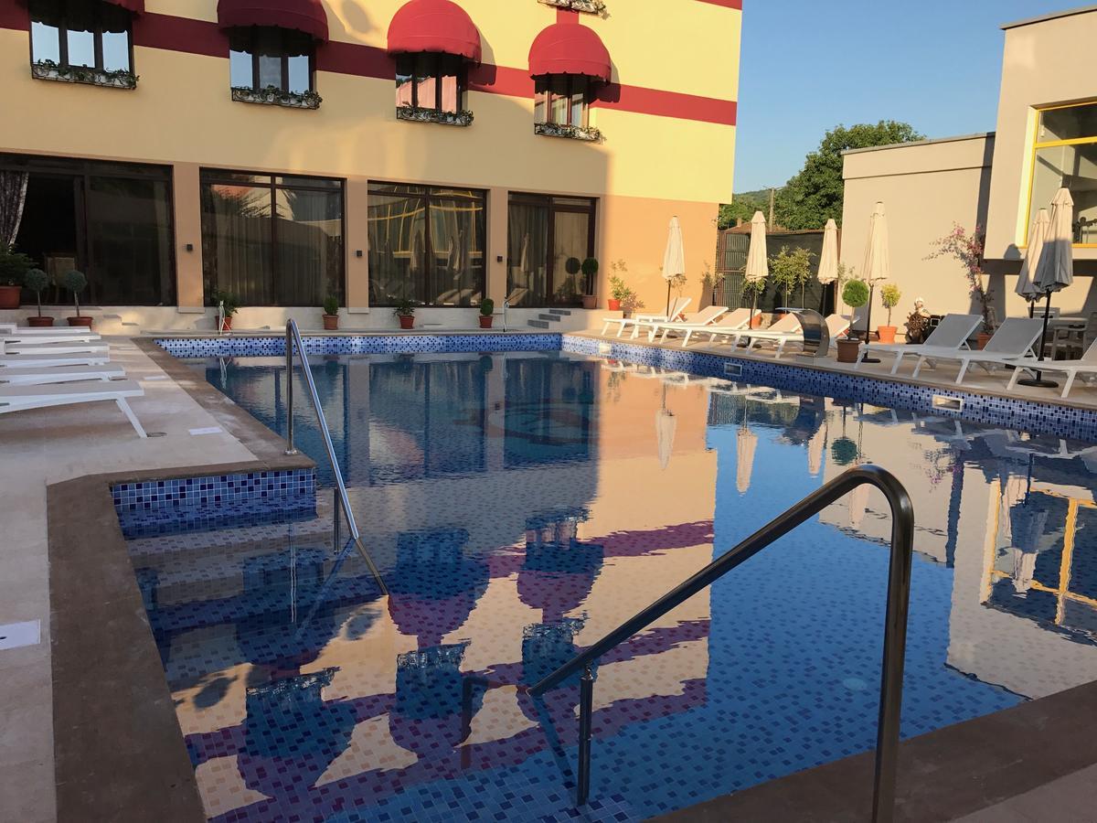 Boutique Hotel Vsk Kentavar Drjanowo Exterior foto
