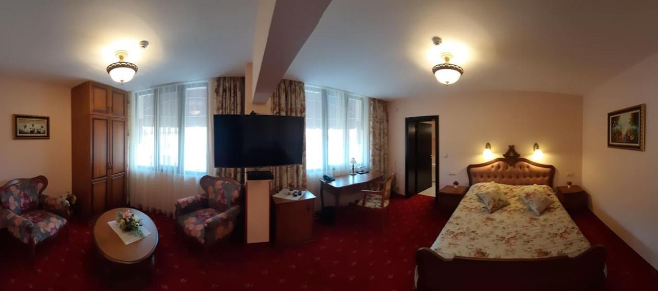 Boutique Hotel Vsk Kentavar Drjanowo Exterior foto